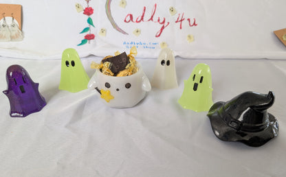 Knickknack - Resin ghost trinket with hat lid