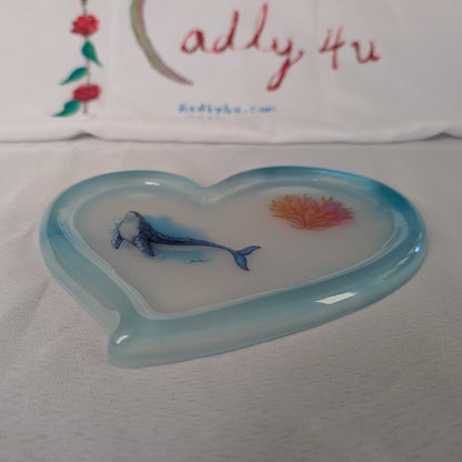 Knickknack - Resin large irregular heart tray
