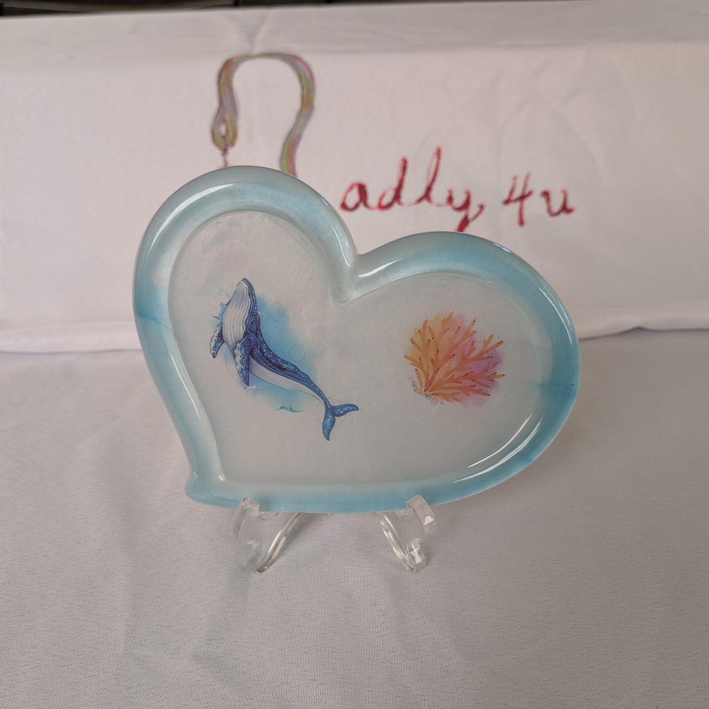 Knickknack - Resin large irregular heart tray