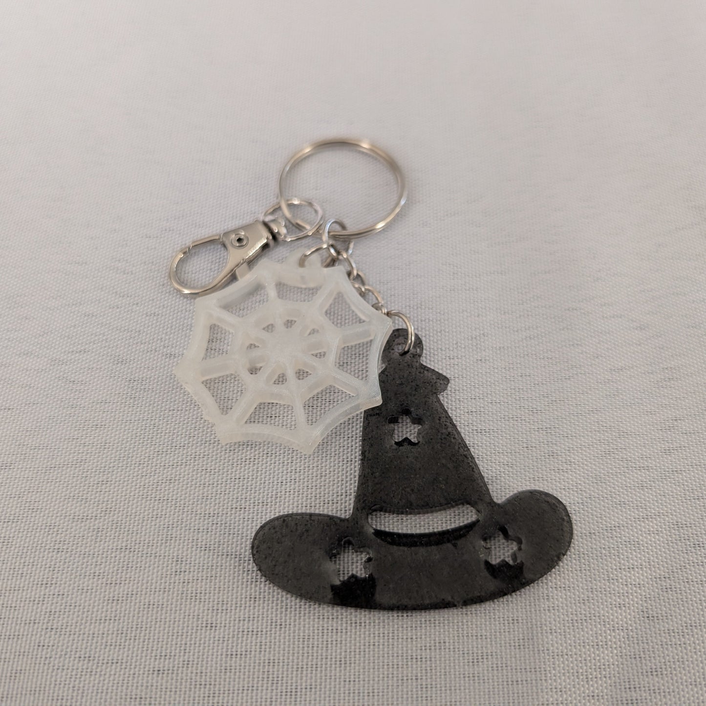 Keychain - Resin witch hat and spider web
