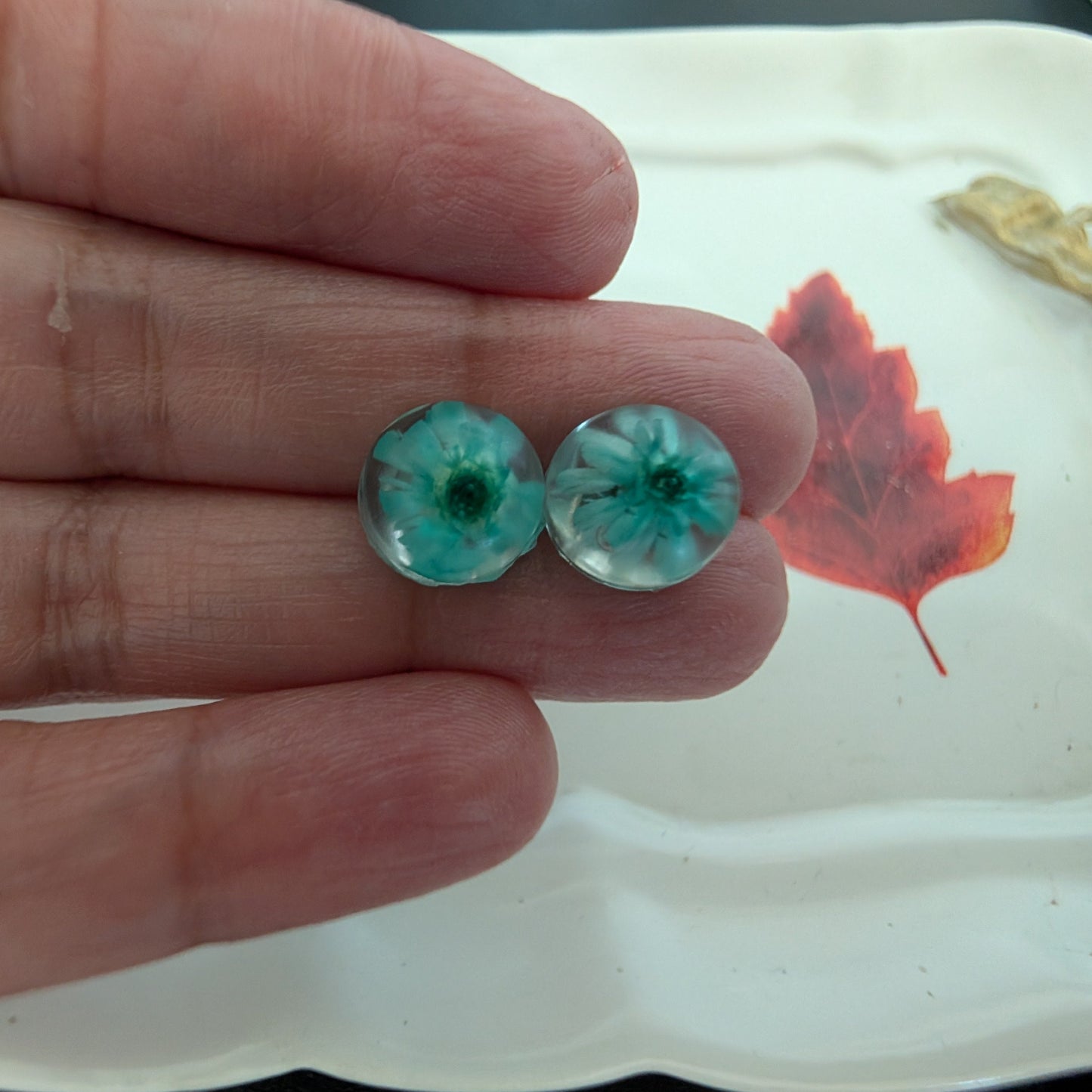 Earrings - Dried flowers Resin studs