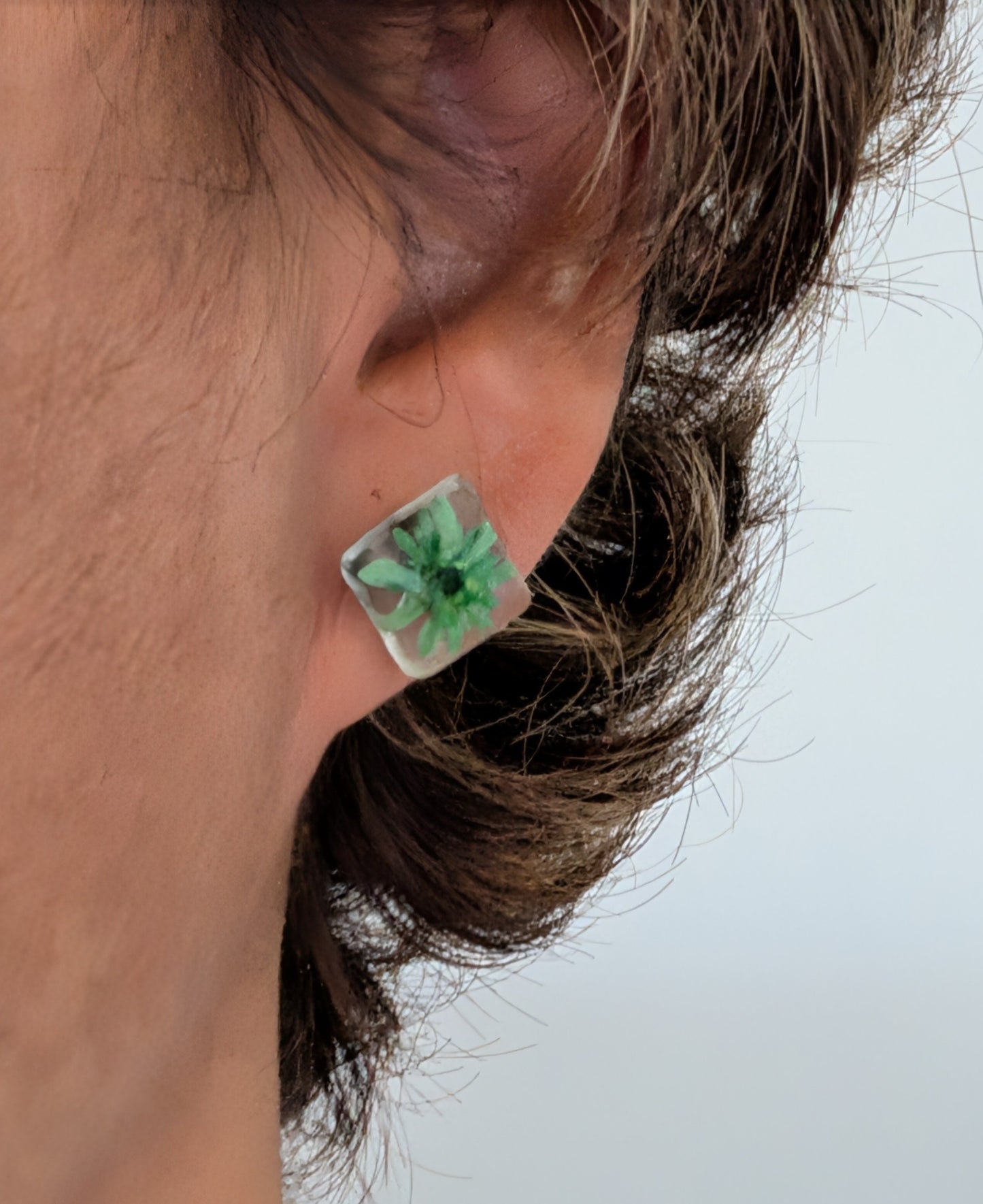 Earrings - Dried flowers Resin square studs
