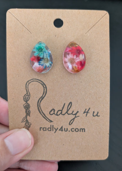 Earrings - 3D Dried flowers Resin on post