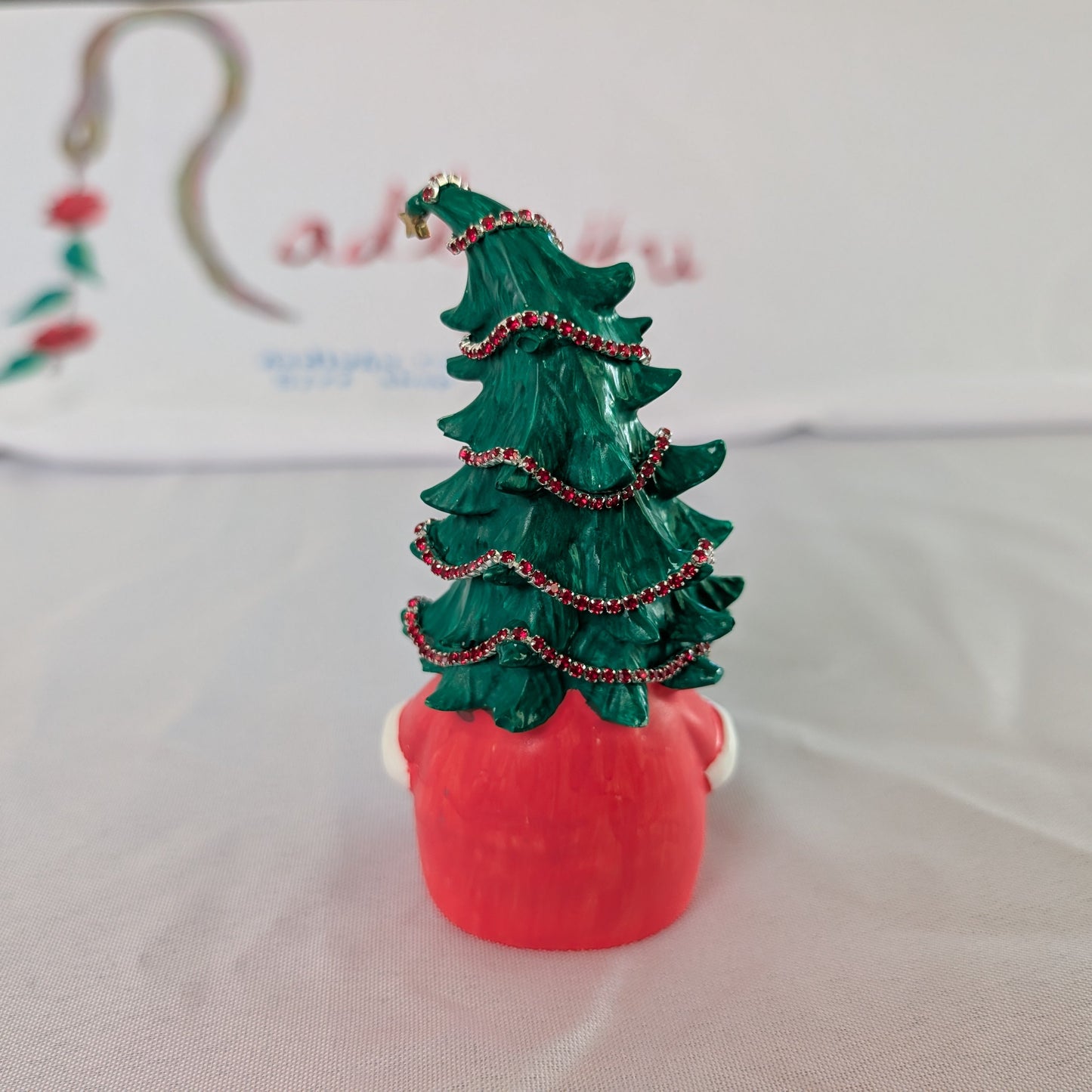 Knickknack - Resin Gnome with Christmas tree