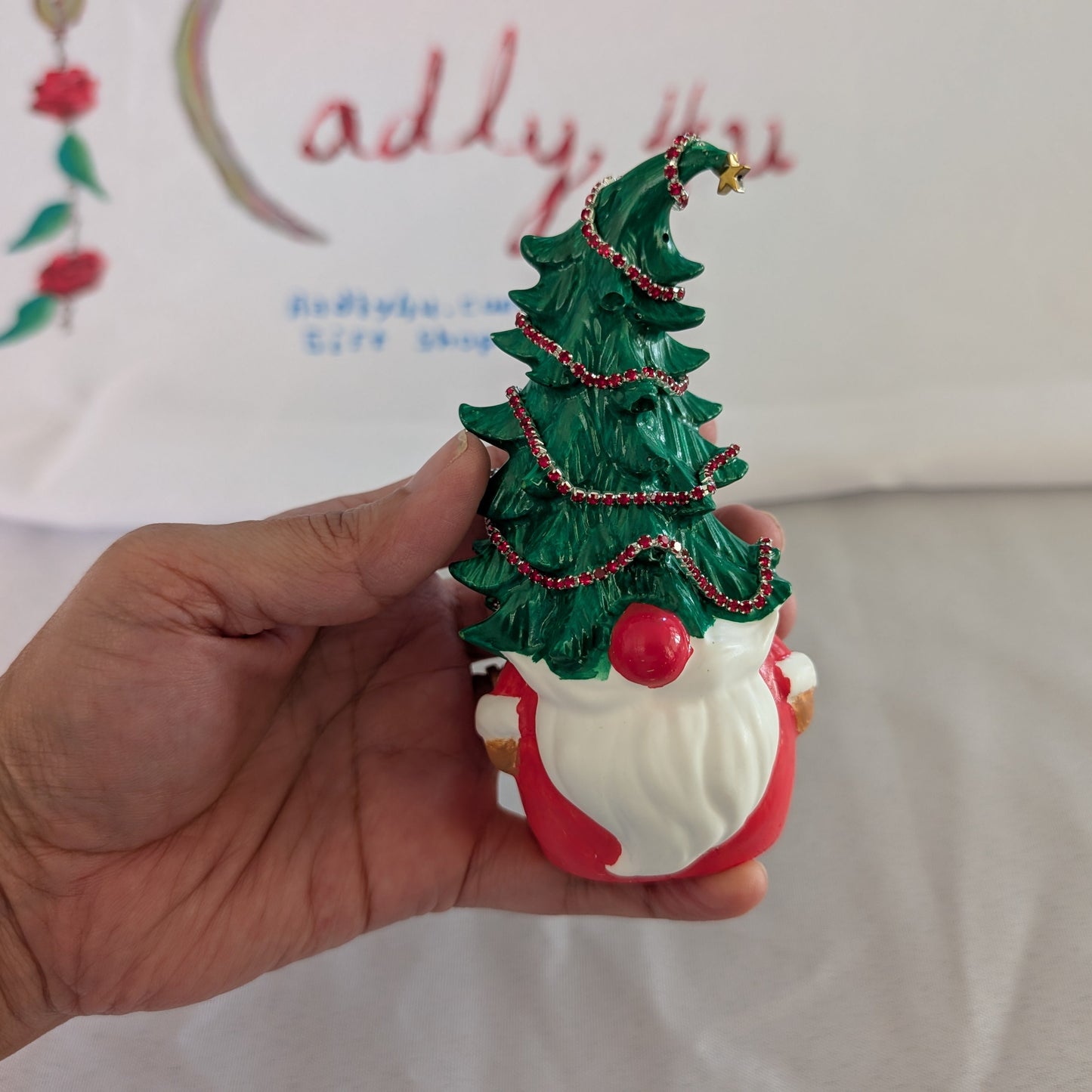 Knickknack - Resin Gnome with Christmas tree