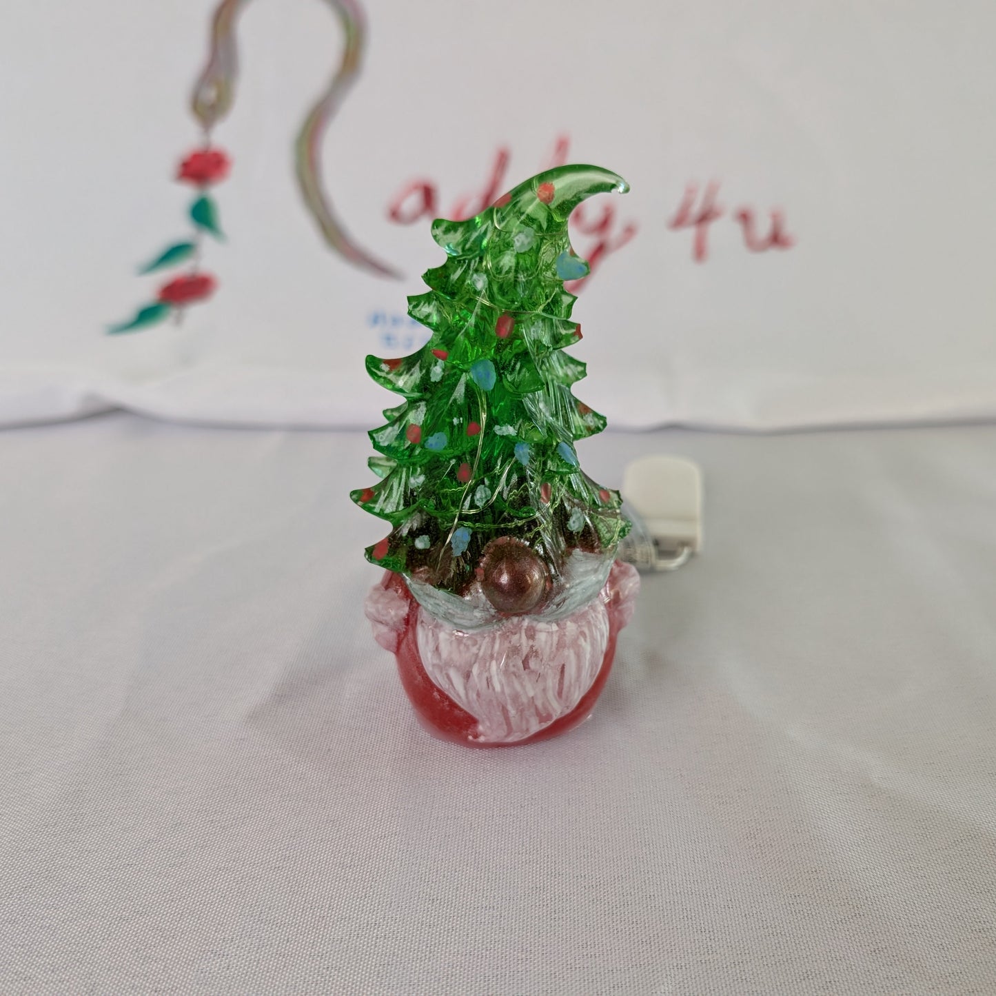 Knickknack - Resin Gnome with Christmas tree