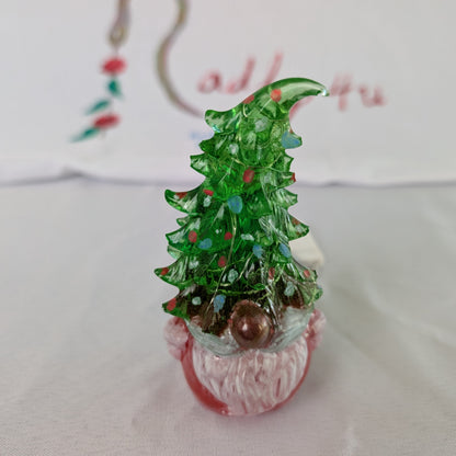 Knickknack - Resin Gnome with Christmas tree