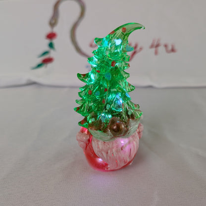 Knickknack - Resin Gnome with Christmas tree