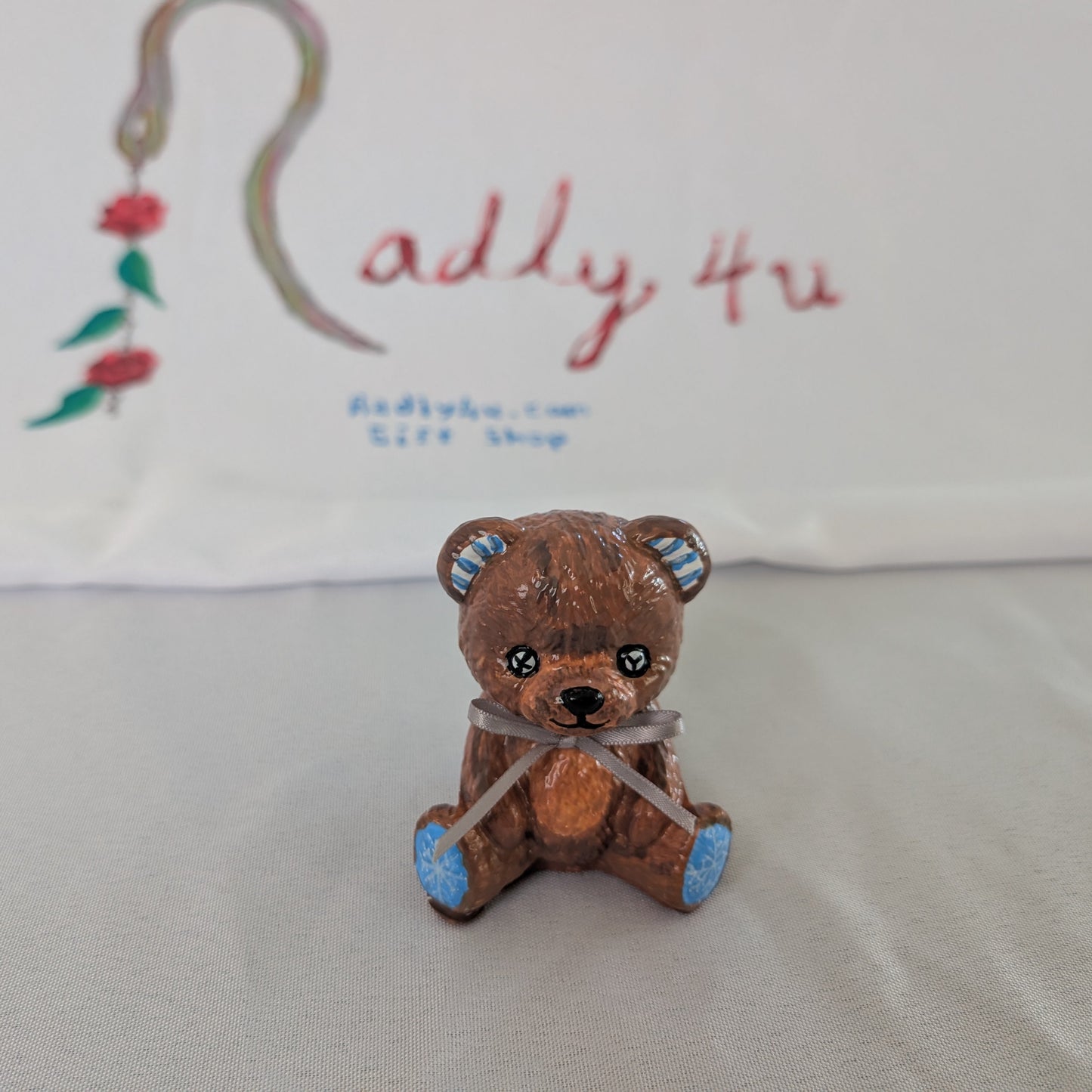 Knickknack - Resin Teddy bear