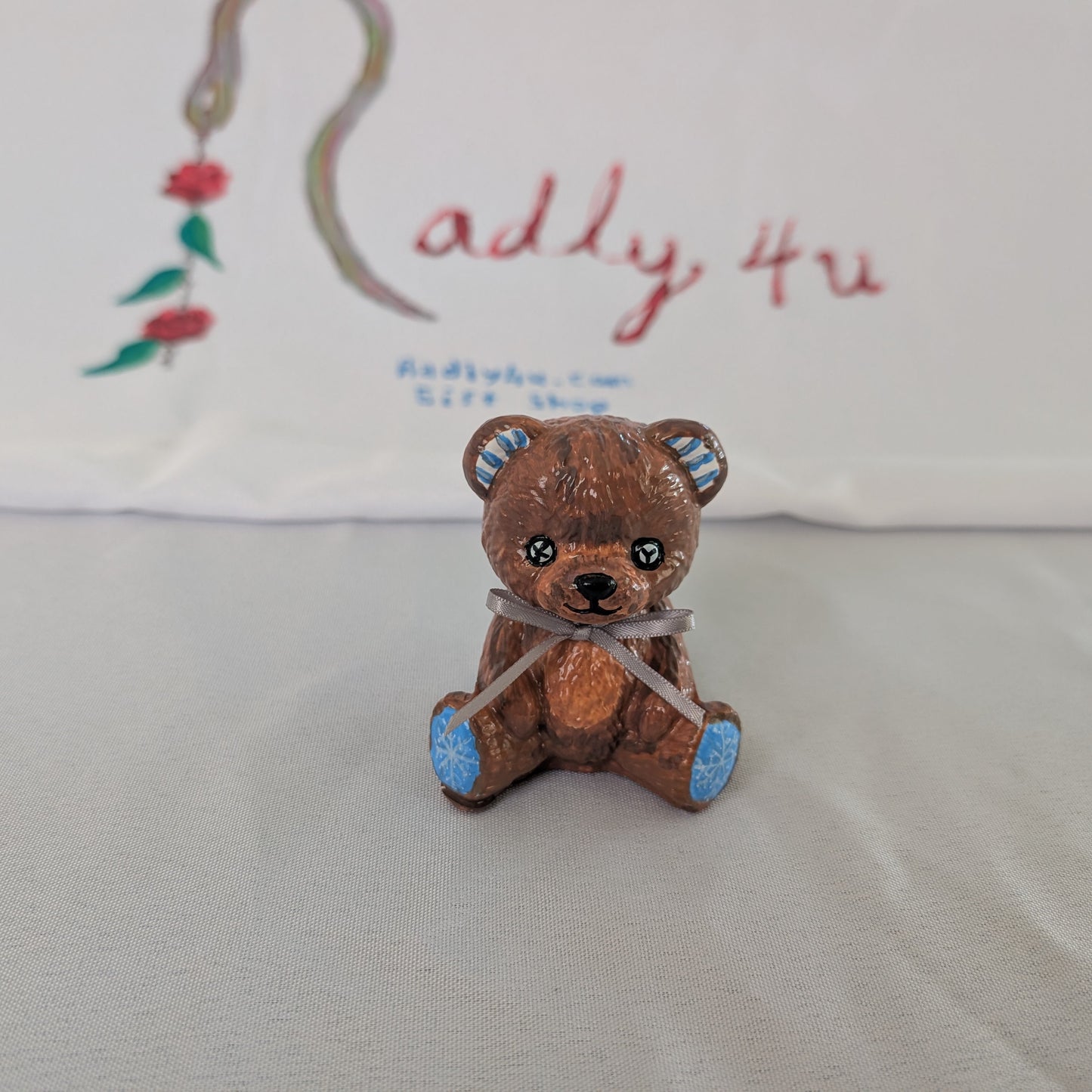 Knickknack - Resin Teddy bear