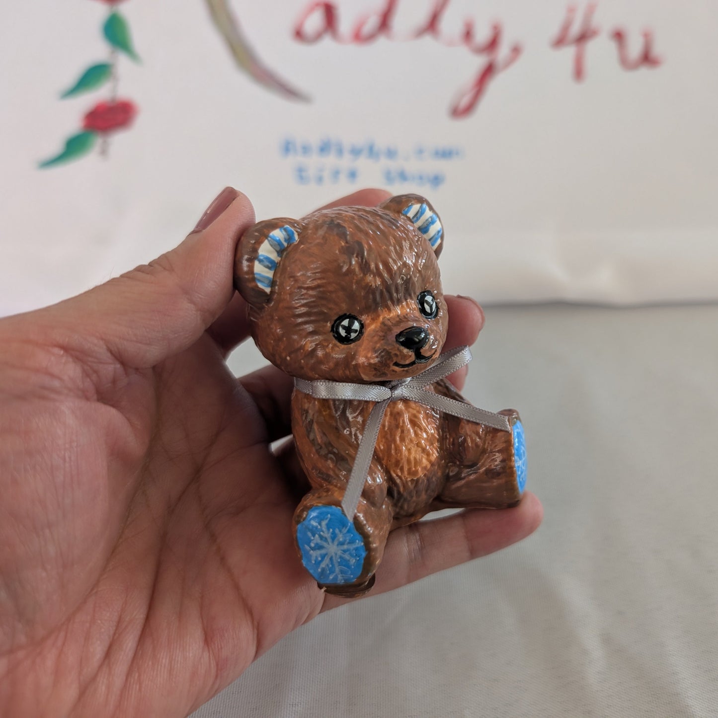 Knickknack - Resin Teddy bear