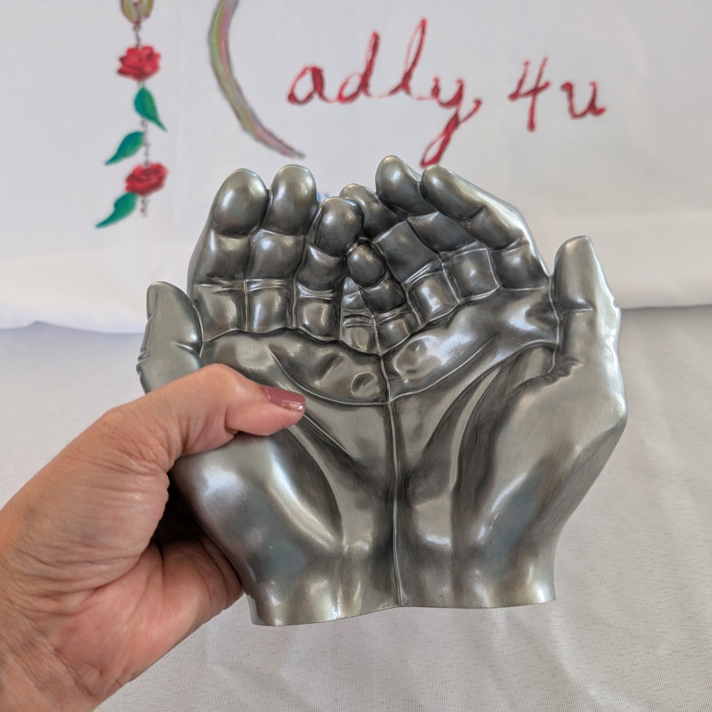 Resin Reaching Hands Jewelry Holder – Unique Catch-all Tray for Rings & Keys
