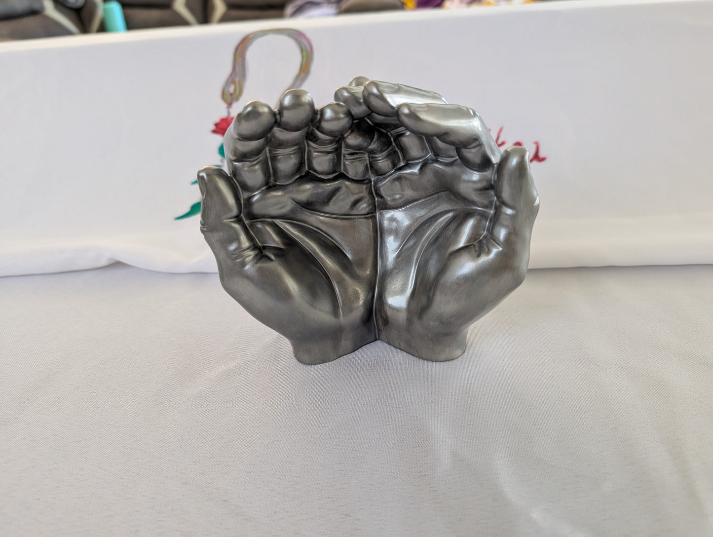 Resin Reaching Hands Jewelry Holder – Unique Catch-all Tray for Rings & Keys