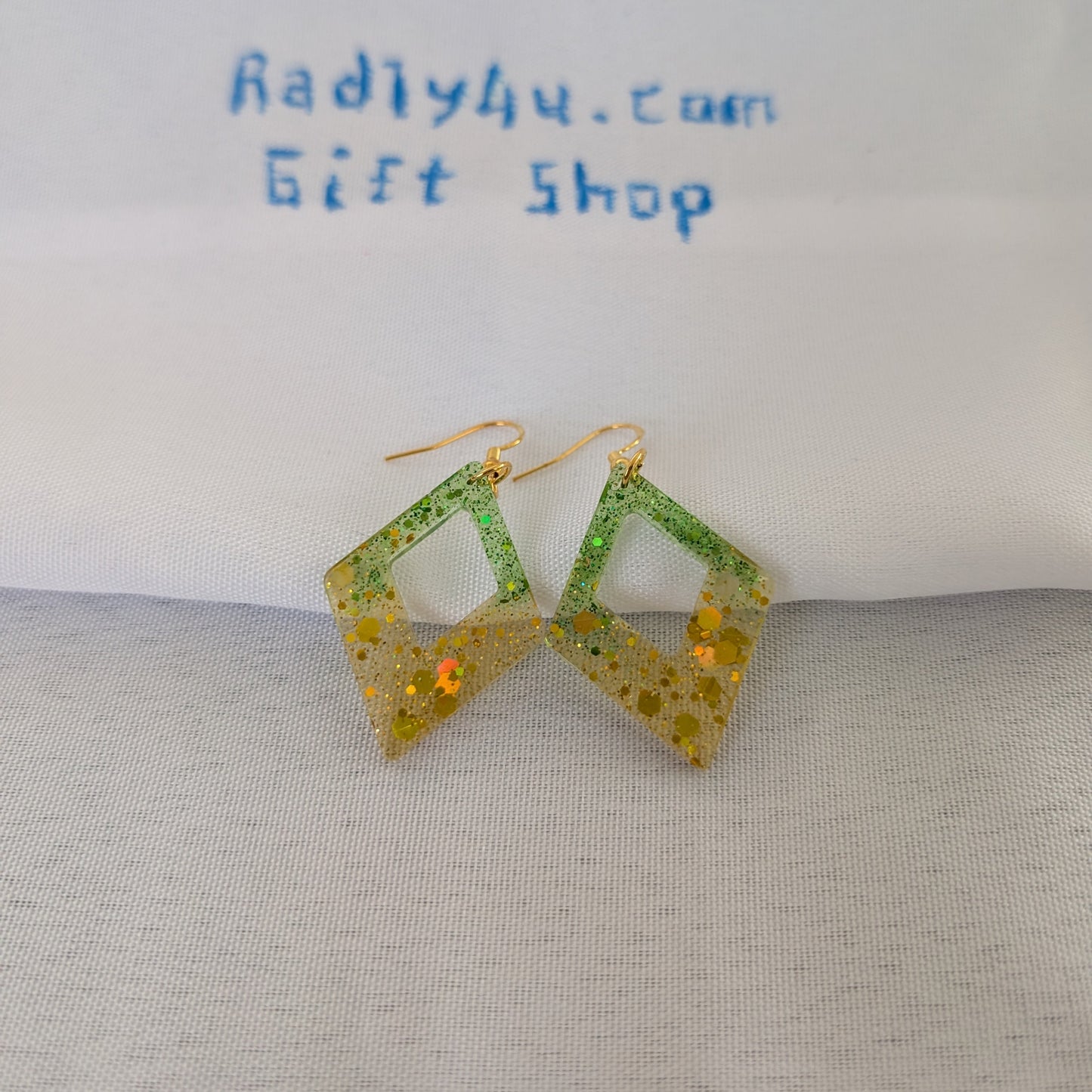 Earrings - Resin diamond shape on hook