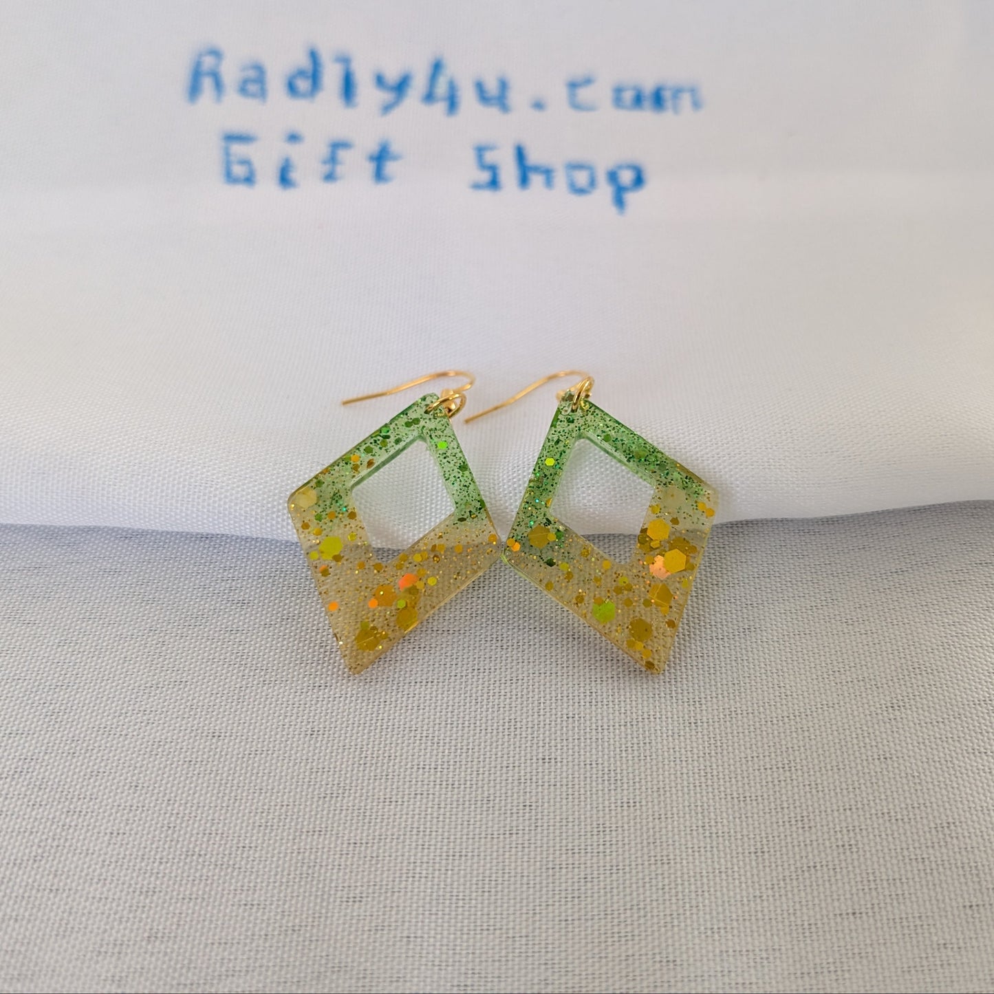 Earrings - Resin diamond shape on hook