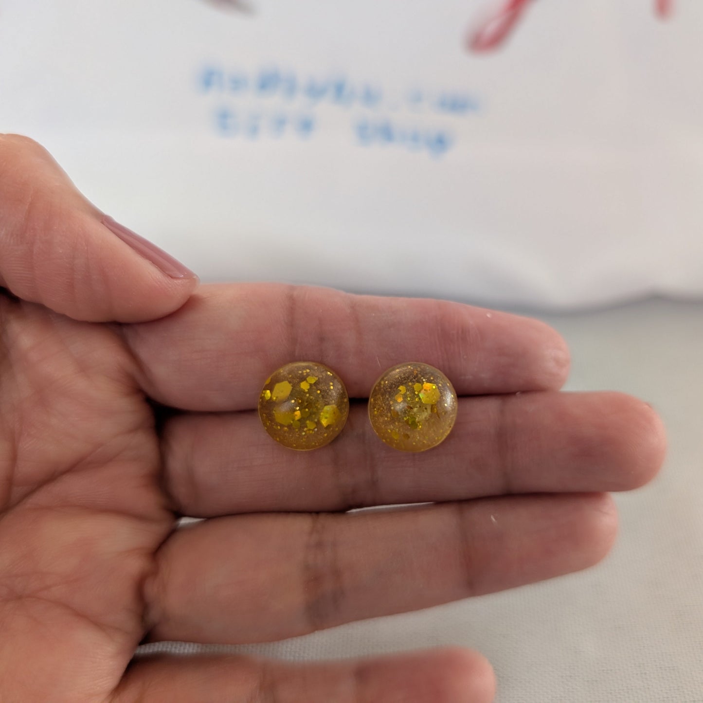 Earrings - Round resin studs