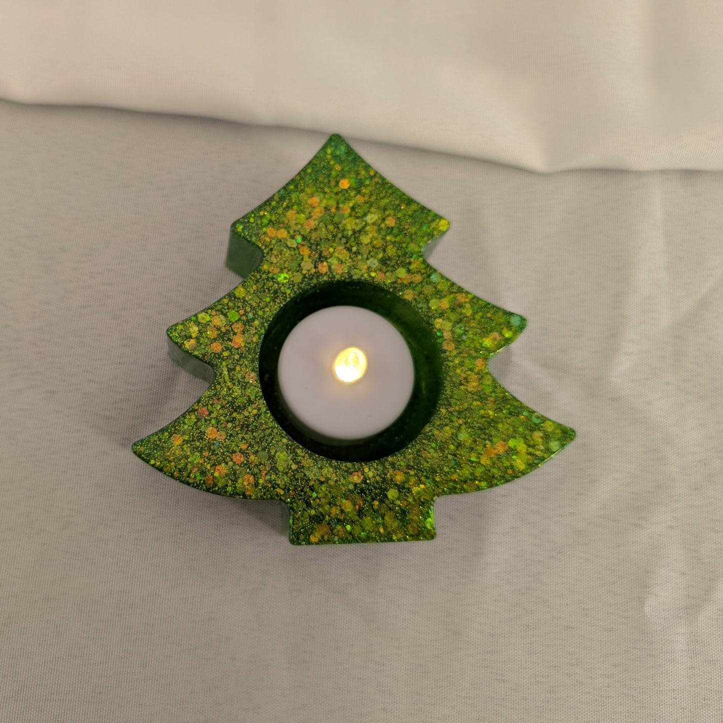 Knickknack - Resin Christmas Tree tea light/trinket holder