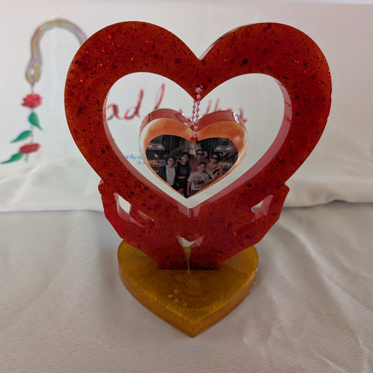 Knickknack - Hands with heart photo (custom)