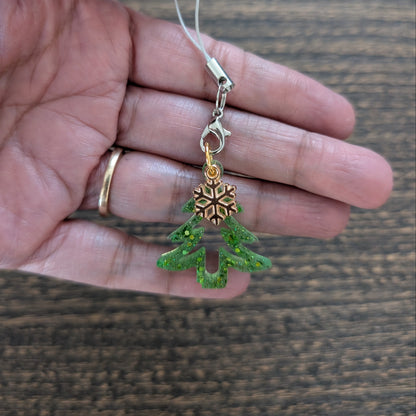 Phone charm - Resin Christmas tree with charm