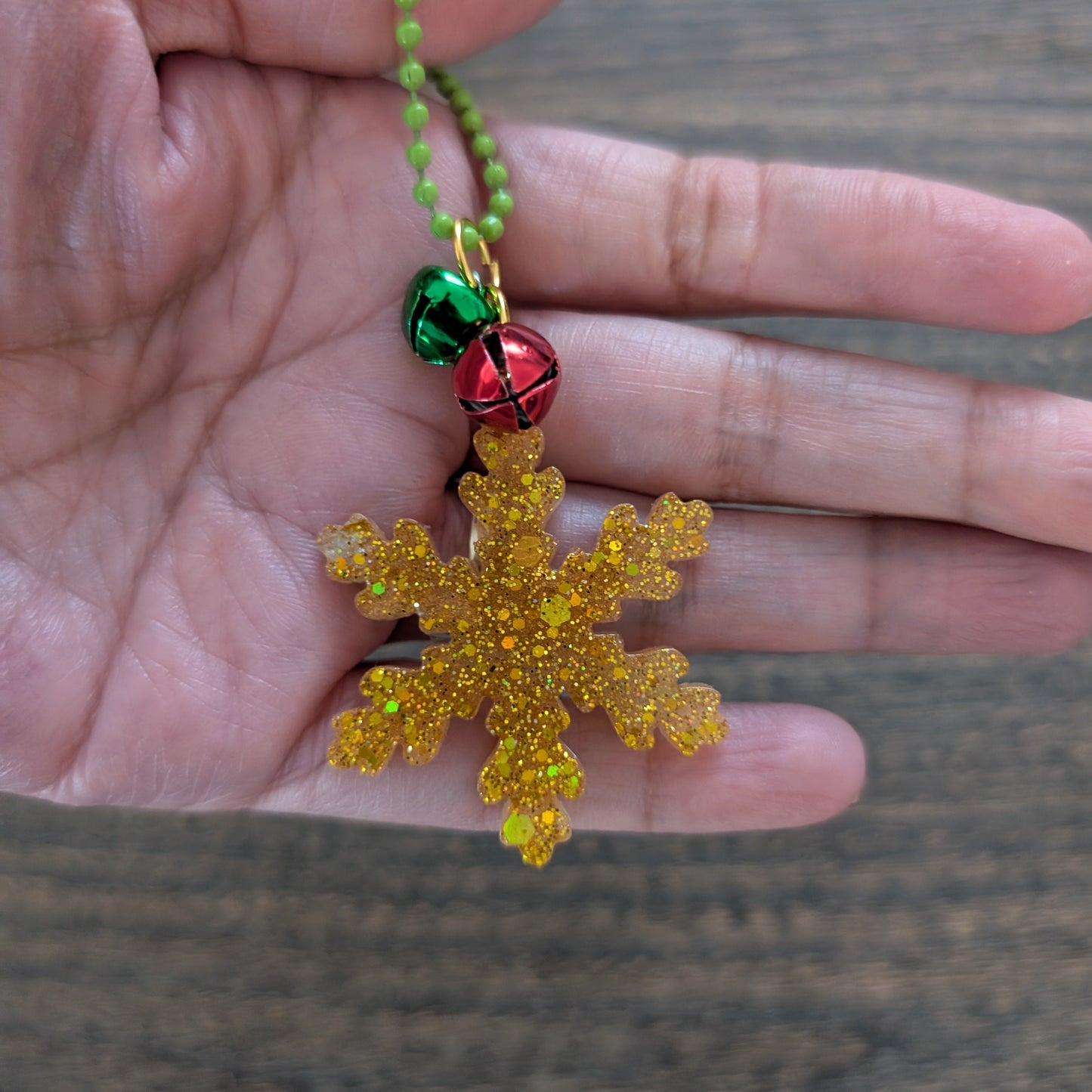 Keychain - Resin snowflake with jingle bells