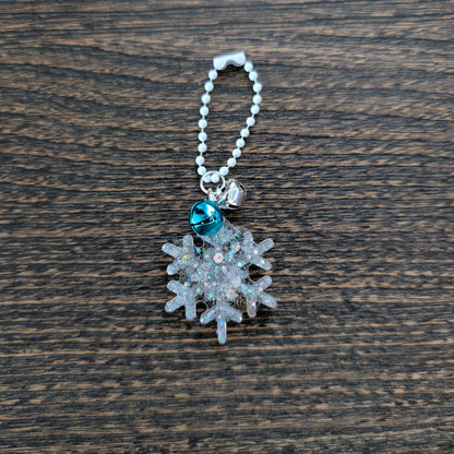 Keychain - Resin snowflake with jingle bells