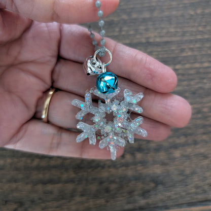 Keychain - Resin snowflake with jingle bells