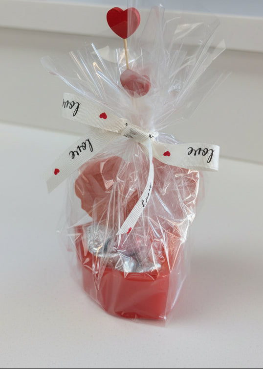 Heart shape rose lid trinket box