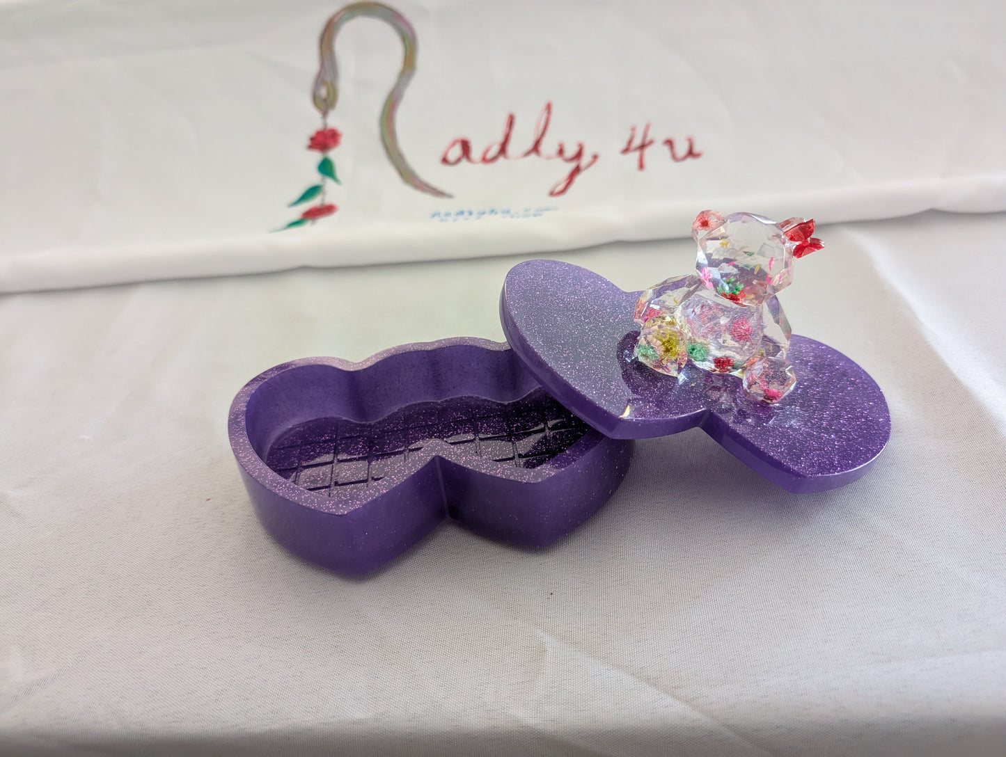 Resin Heart Jewelry Box - Double Heart Dish with Faceted Bear Topper