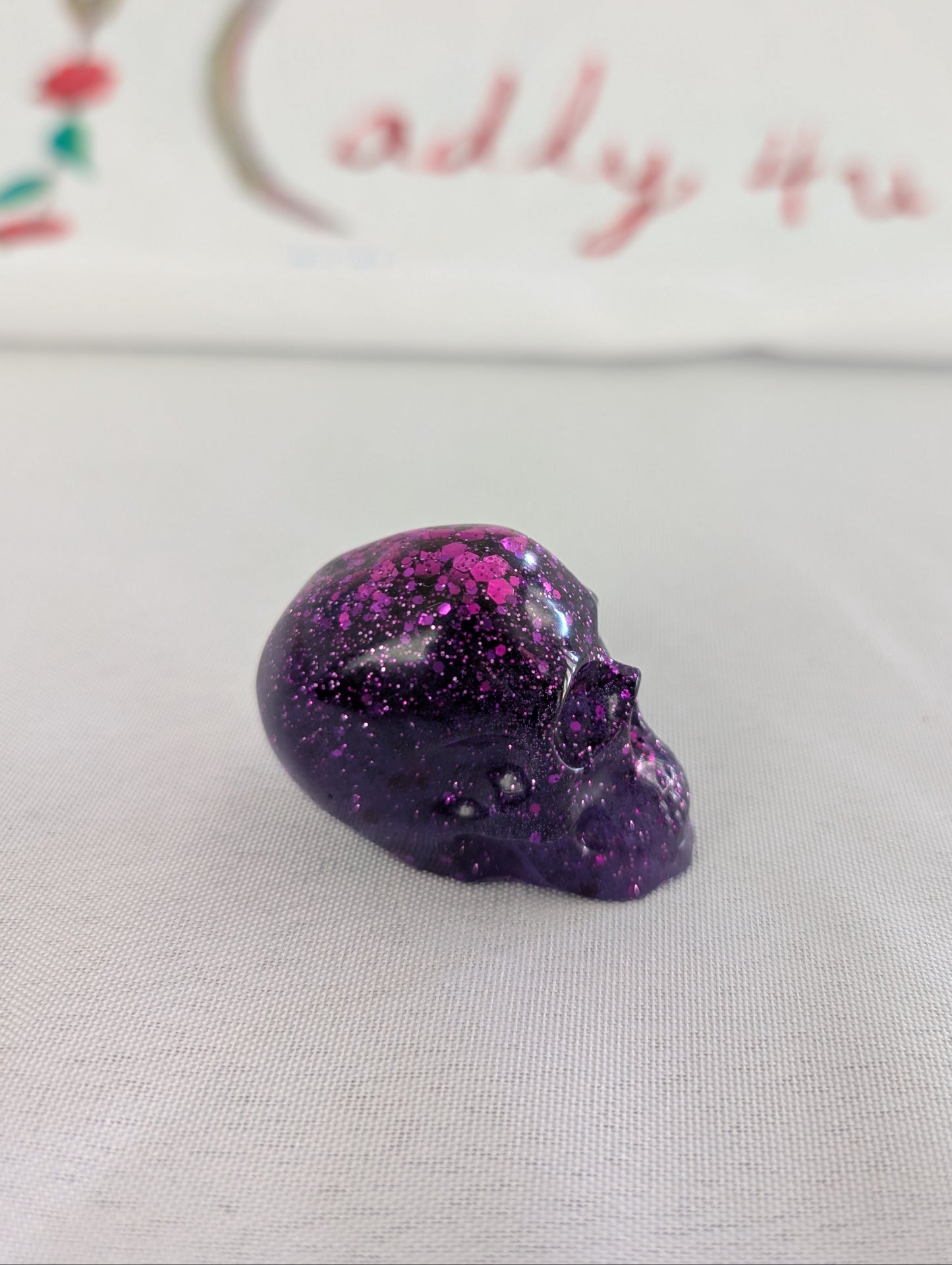 Small resin skull trinket