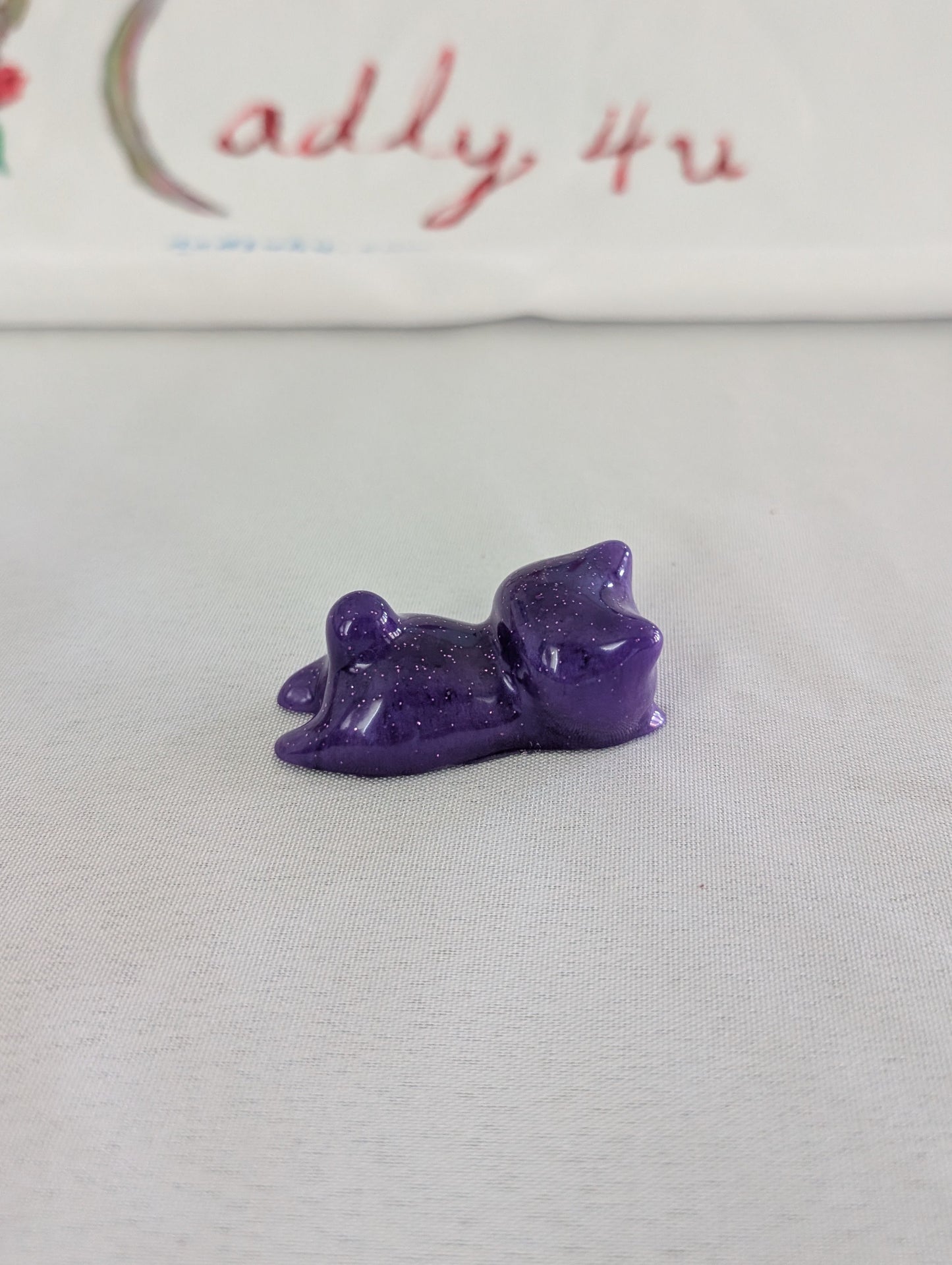 Resin small purple cat trinket