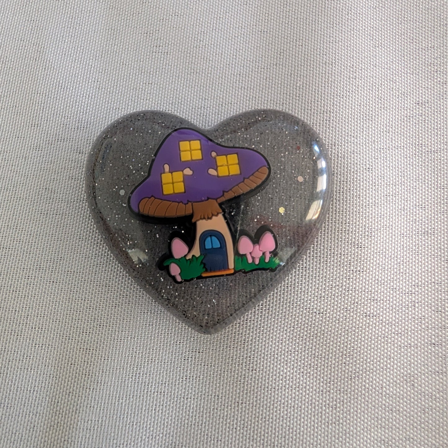 Magnet - Mushroom Resin Heart