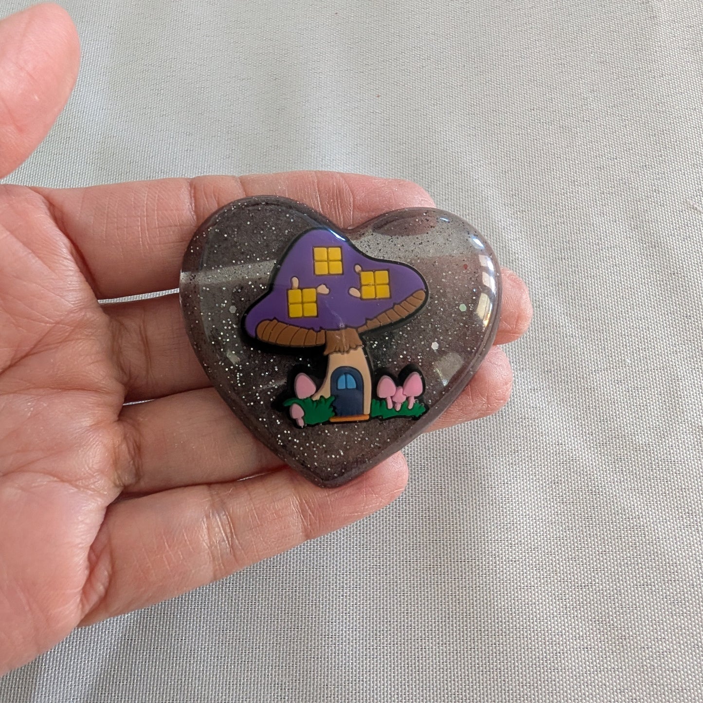 Magnet - Mushroom Resin Heart
