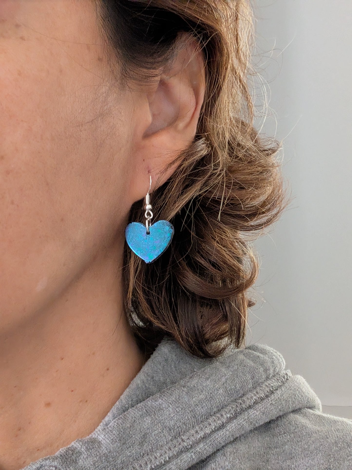 Earrings - Resin small heart on 925 hook