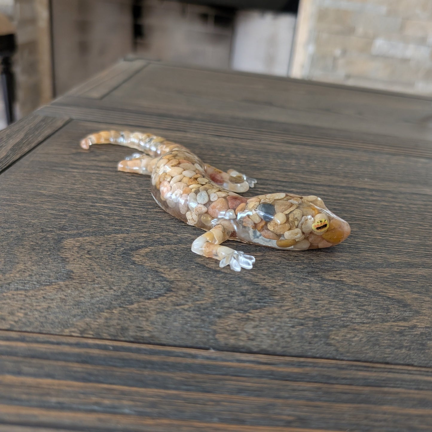 9-Inch Resin Lizard Knickknack – Hand-Painted Trinket for Animal Lovers