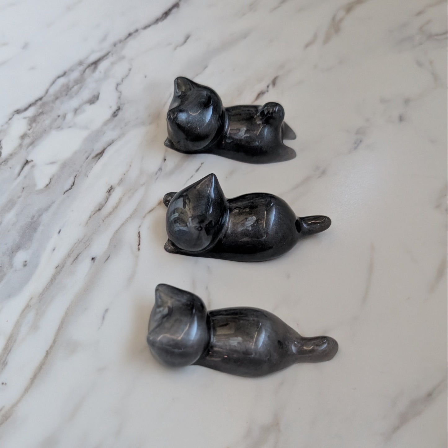 Resin small charcoal cat trinket