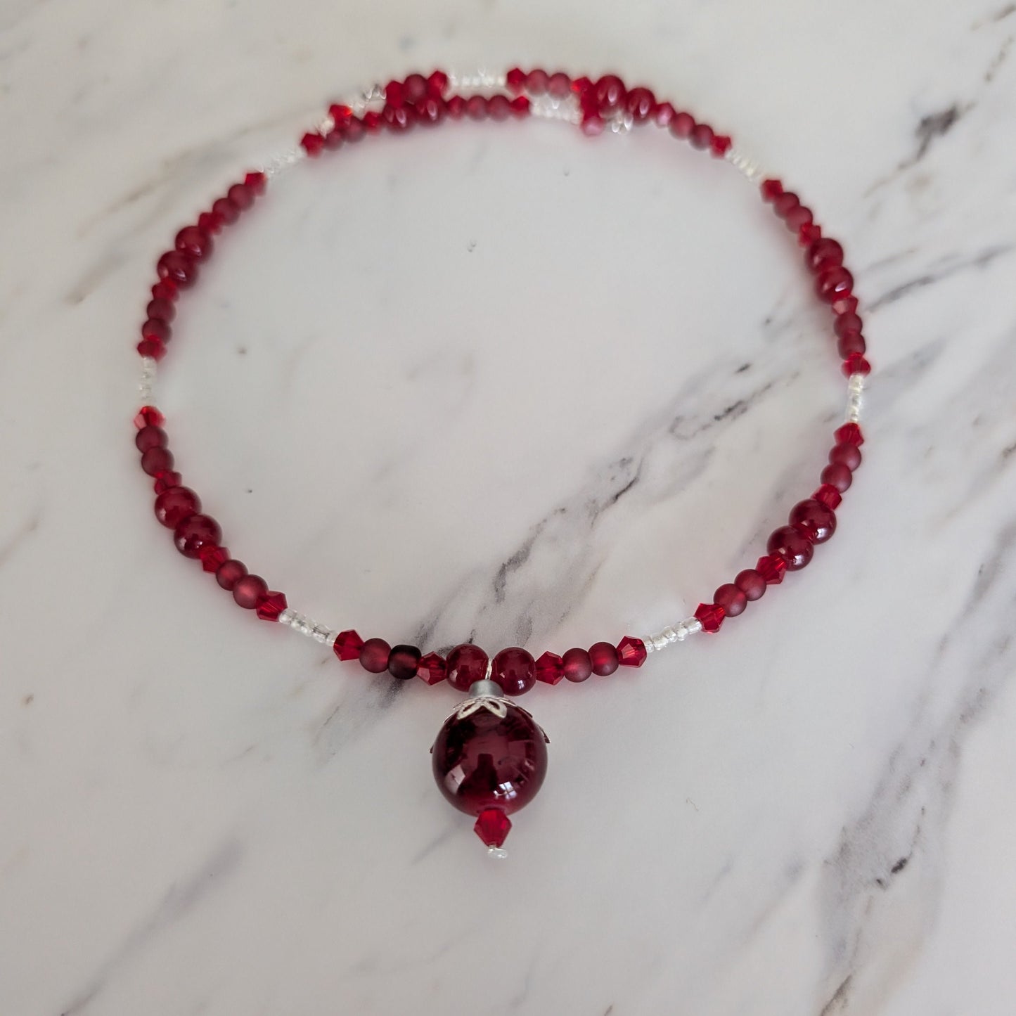 Vibrant Burgundy Glass Pendant Memory Wire Choker Necklace – Sparkling Red Crystal & Seed Bead Collar