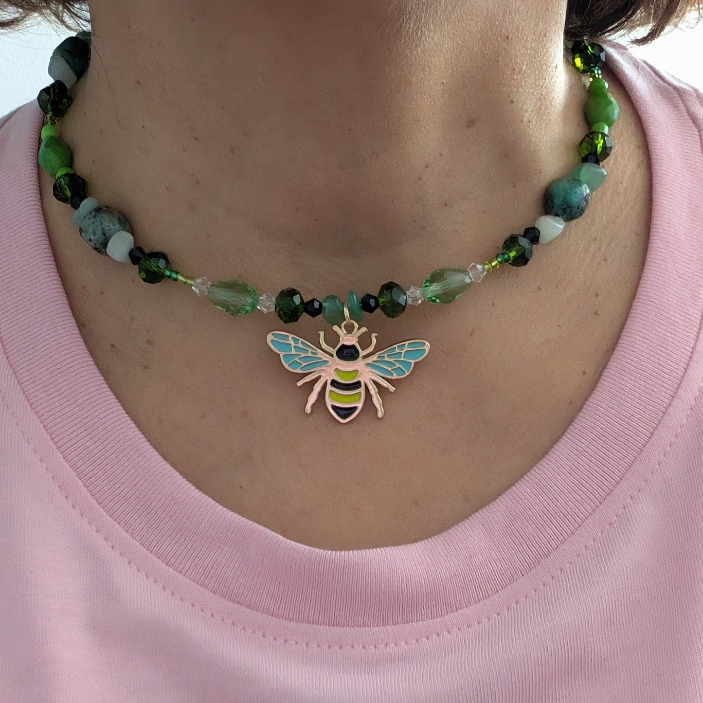 African Turquoise & Amazonite Memory Wire Choker – Gold Bee Charm Collar Necklace