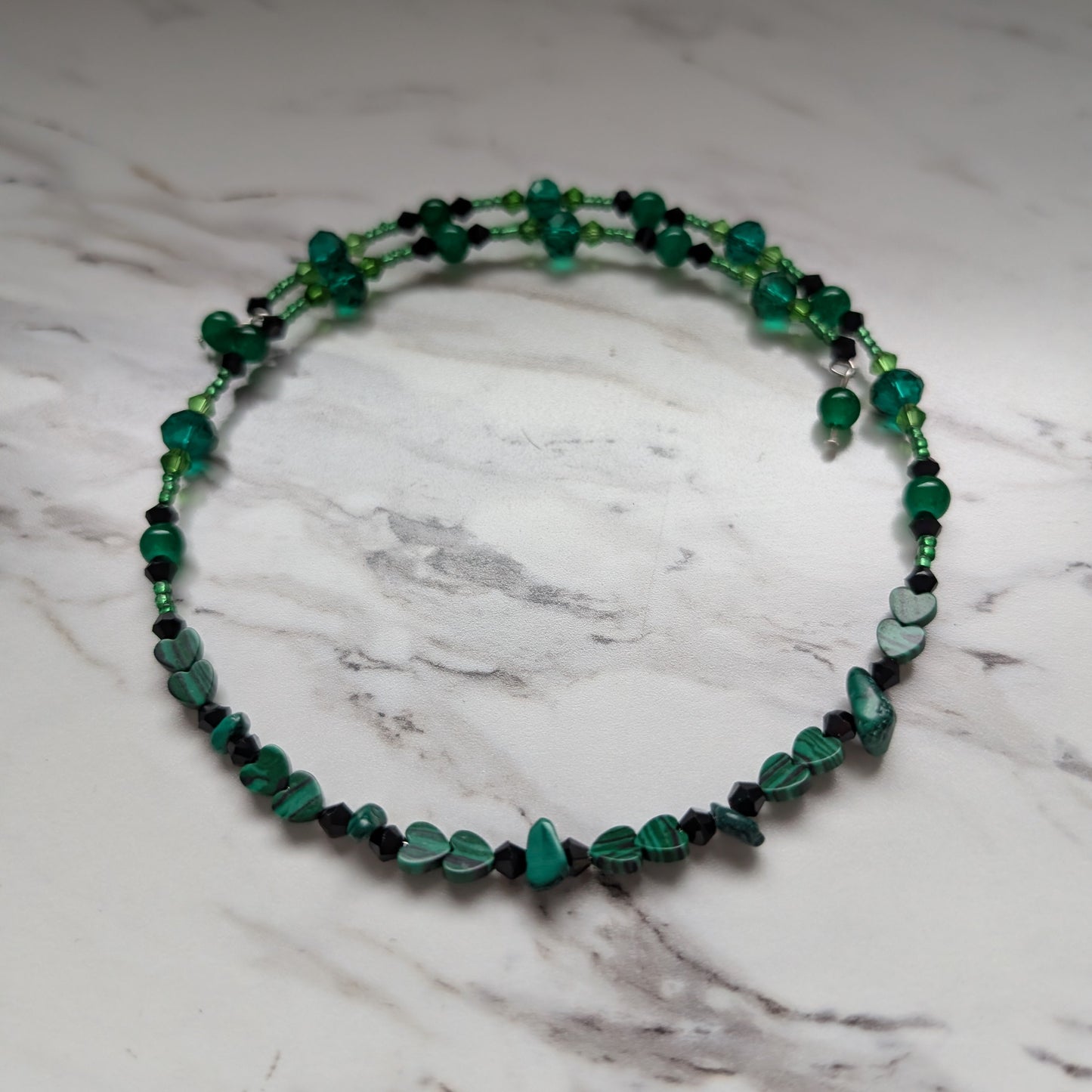 Malachite Heart & Green Glass Crystal Beaded Memory Wire Choker Necklace