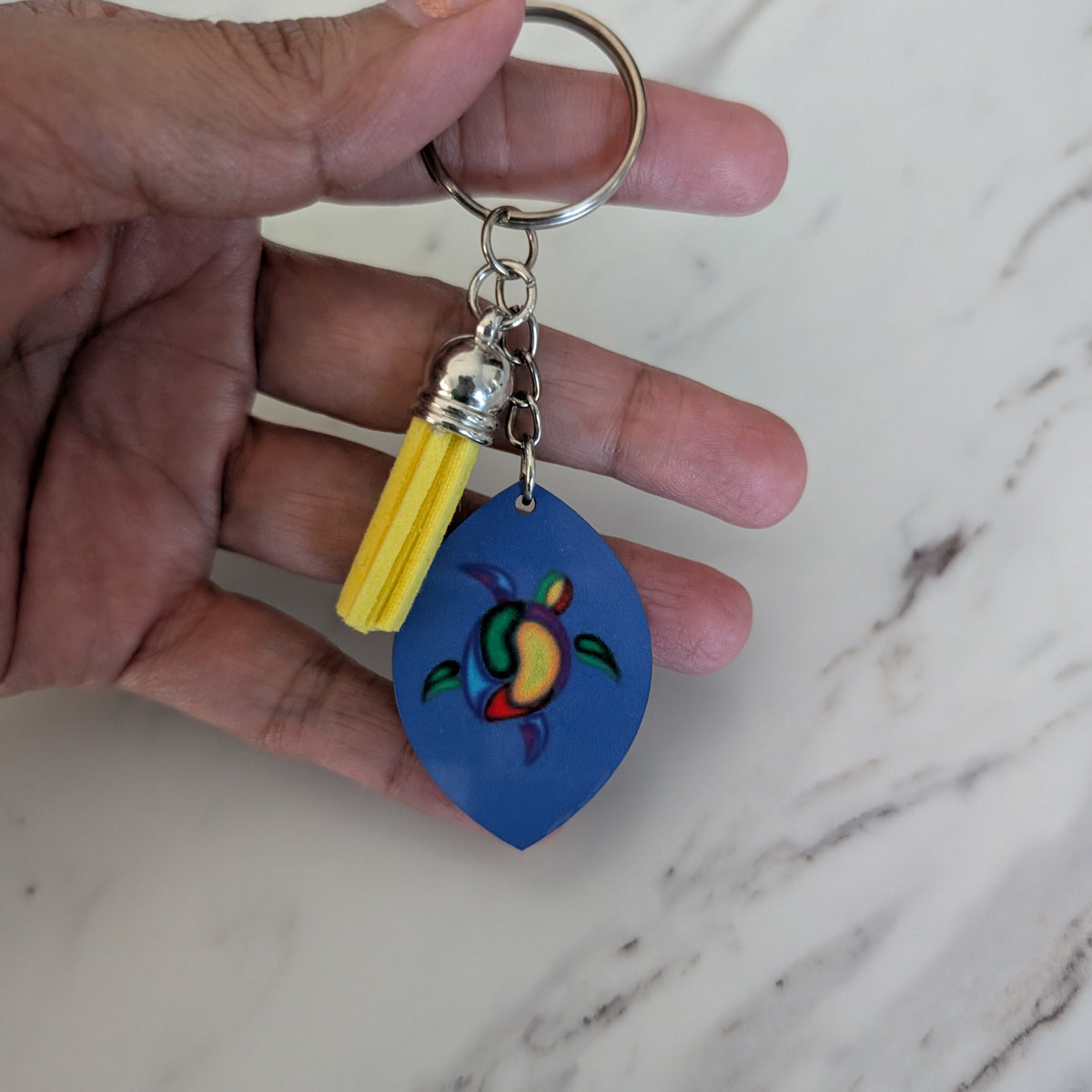 Double-Sided Rainbow Sea Turtle Keychain – Lightweight Beach & Ocean Key Ring