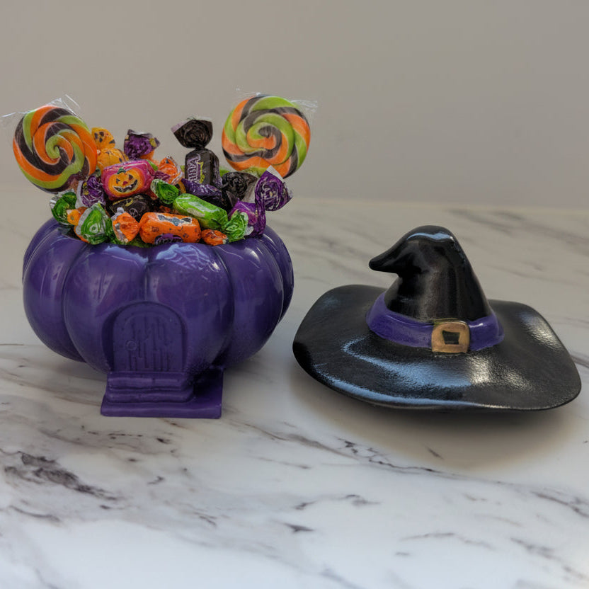 Resin pumpkin house trinket with hat lid