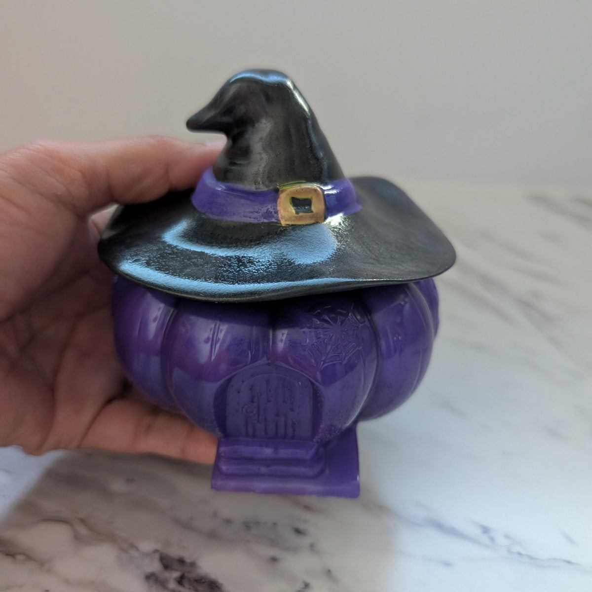 Resin pumpkin house trinket with hat lid