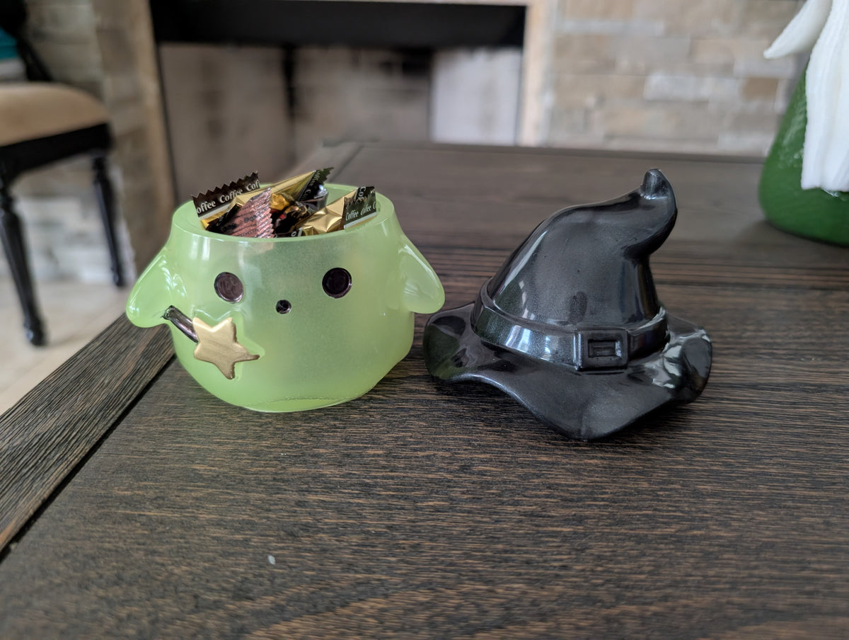 Handcrafted Resin Ghost Trinket Jar with Witch Hat Lid | Glow-in-the-Dark, Classic Pearl White & Mystical Purple