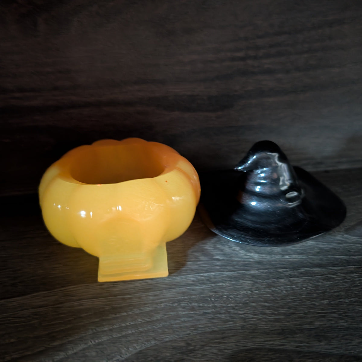 Resin pumpkin house trinket with hat lid