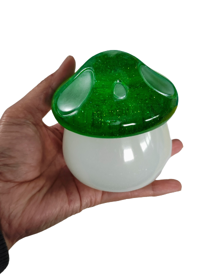 Knickknack - Resin mushroom trinket with lid