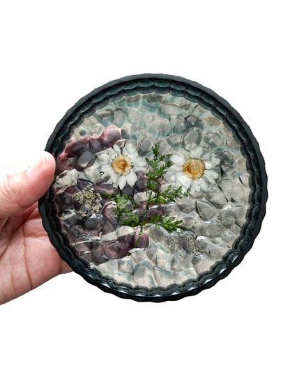 Knickknack - Resin dried flowers round textured trinket dish