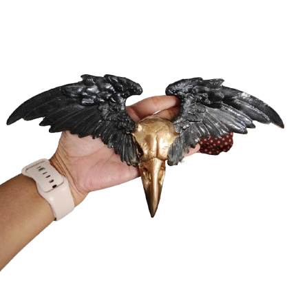 Knickknack - Resin Crow skull skeleton