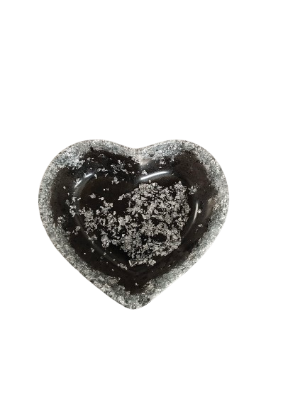 Knickknack - Resin heart trinket dish