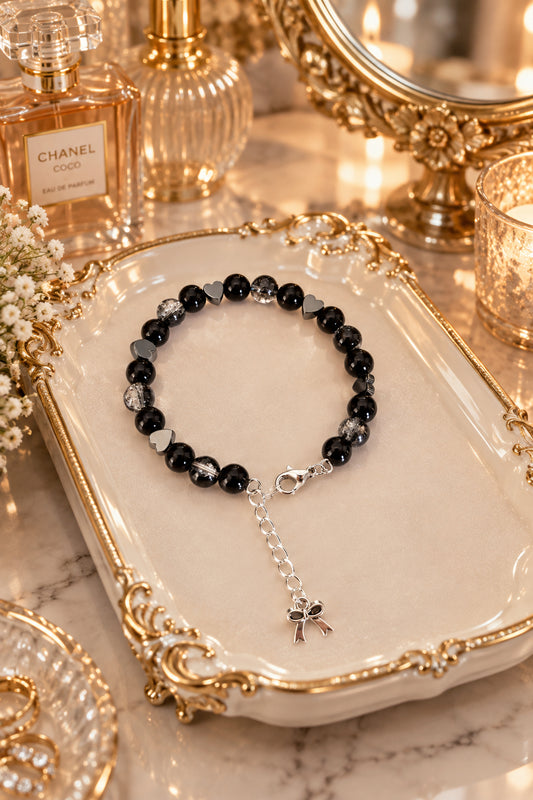 Black Glass Beaded Memory Wire Bracelet – Crackle Glass, Silver Hearts & Ribbon Charm, Adjustable (7"-8")