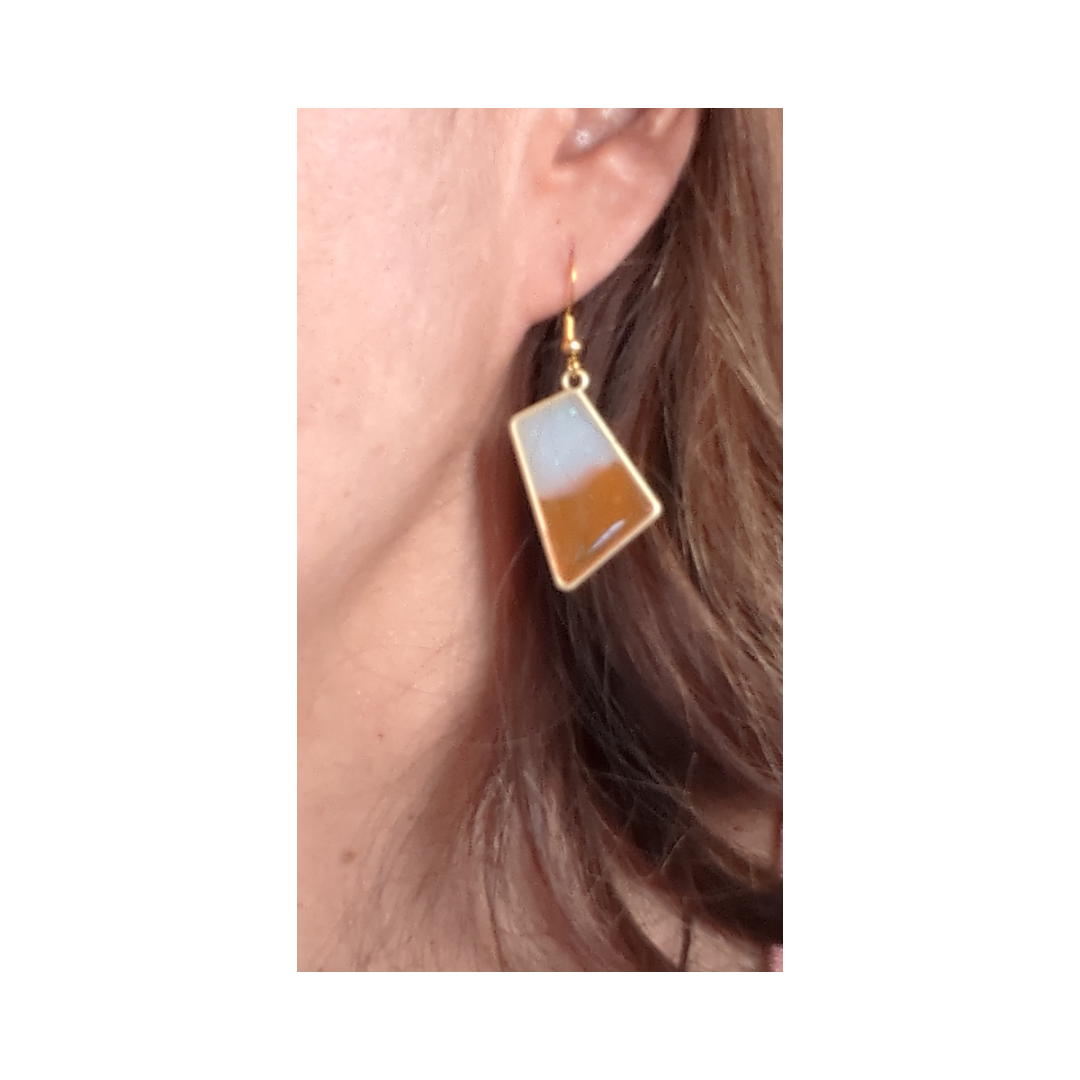 Earrings - Resin golden geometric on hook