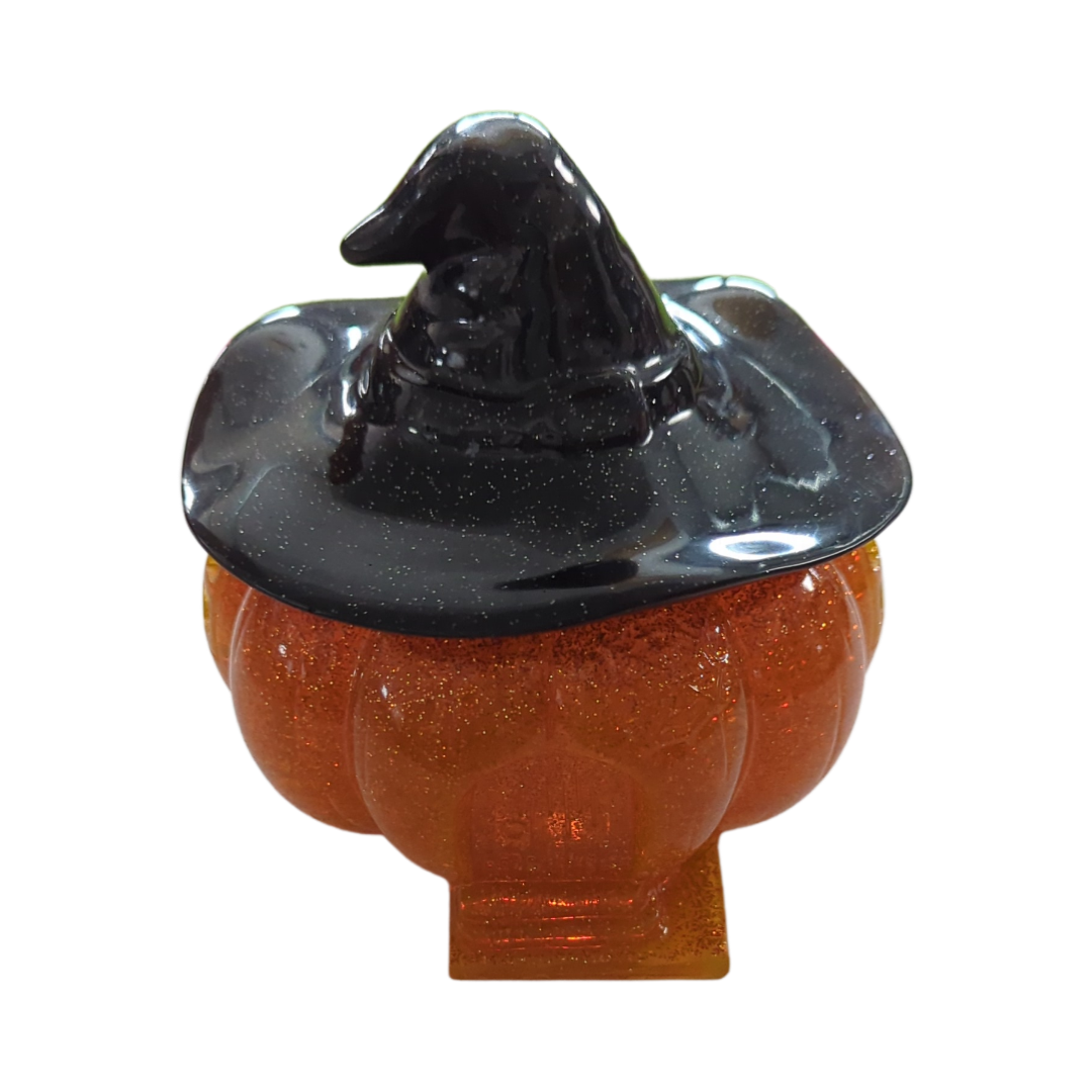 Knickknack - Resin pumpkin house trinket with hat lid